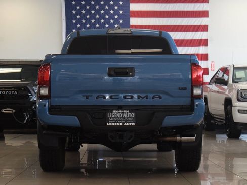 Used 2019 Toyota Tacoma TRD Off-Road w/ Technology Package AWD/4WD image 6