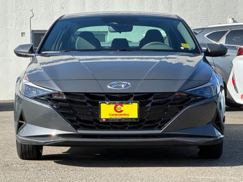 Used 2023 Hyundai Elantra SE image 10