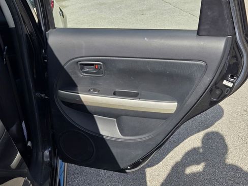 Used 2006 Scion xA FWD image 12