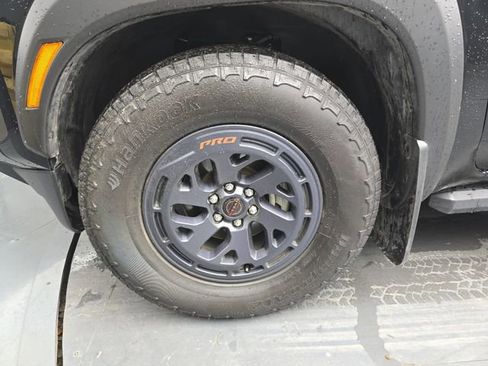 Used 2025 Nissan Frontier Pro-X w/ Pro Convenience Package image 15