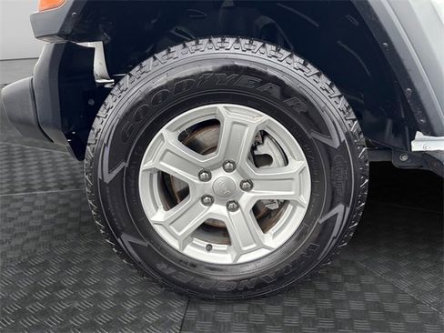 Used 2020 Jeep Wrangler Unlimited Sport S image 14