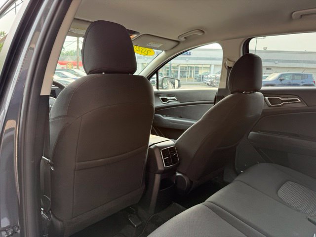 Used 2024 Kia Sportage LX AWD/4WD image 23