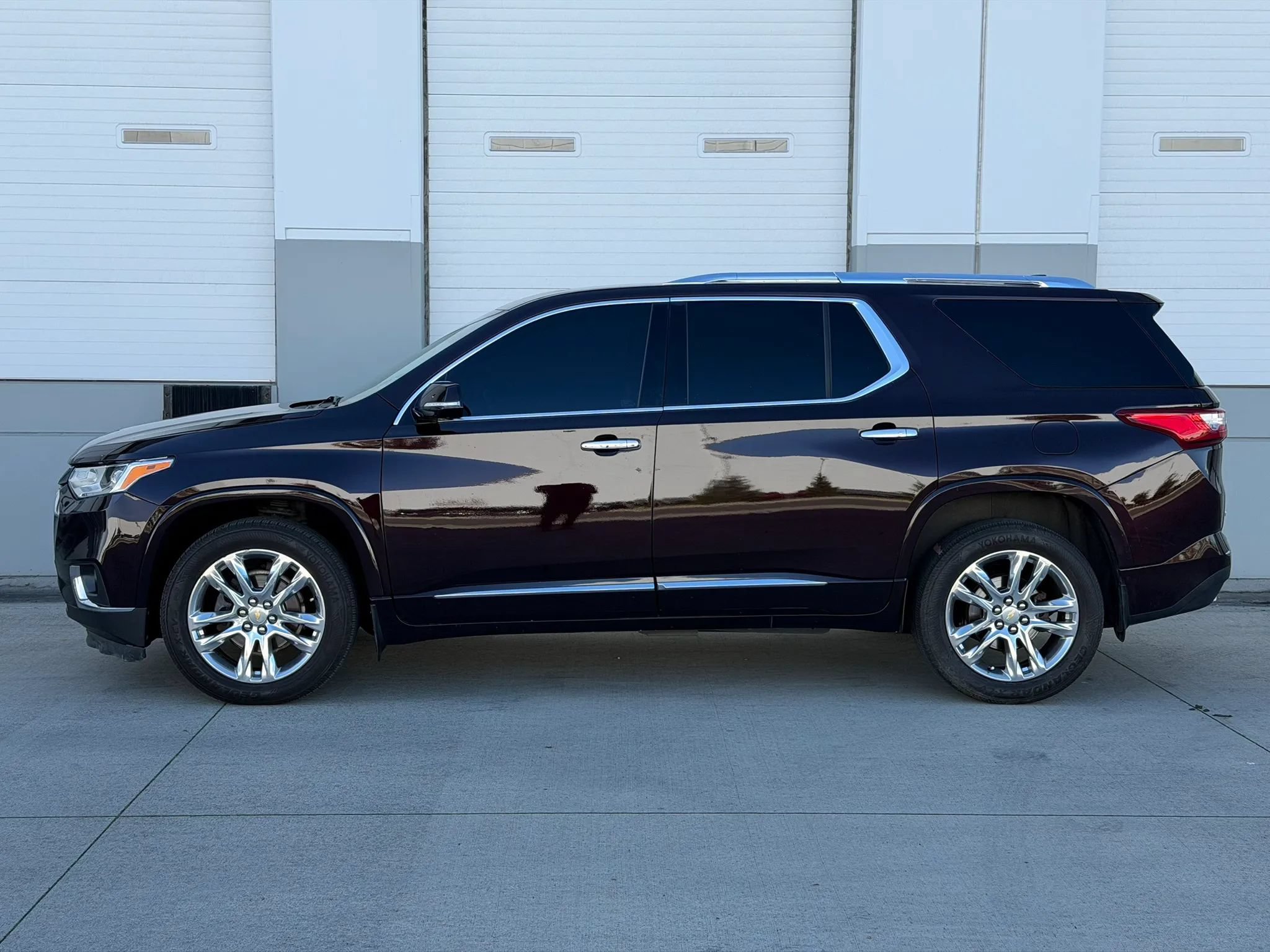 Used 2020 Chevrolet Traverse High Country w/ LPO, Floor Liner Package AWD/4WD image 3