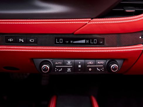 Used 2022 Ferrari F8 Tributo RWD image 74
