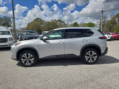 Used 2021 Nissan Rogue SV image 5