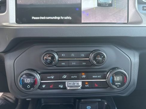 New 2025 Ford Bronco Outer Banks AWD/4WD image 18