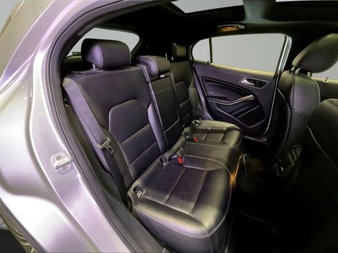 Used 2018 Mercedes-Benz GLA 250 4MATIC image 24
