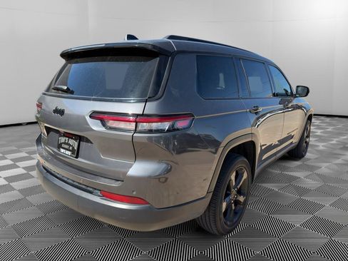 Used 2024 Jeep Grand Cherokee L Altitude AWD/4WD image 3