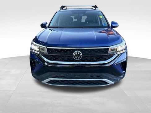 Used 2022 Volkswagen Taos SE AWD/4WD image 8