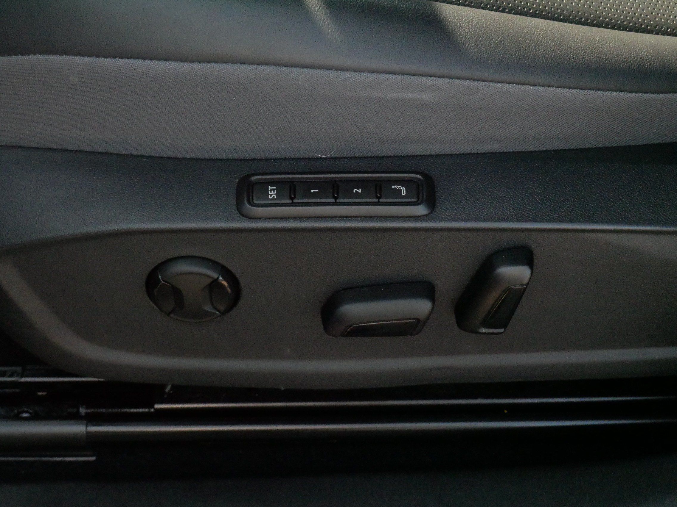 Certified 2023 Volkswagen ID.4 Pro S AWD/4WD image 15