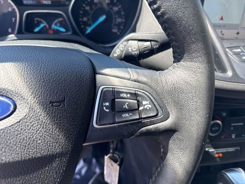 Used 2018 Ford Escape SEL w/ Ford Safe & Smart Package AWD/4WD image 21