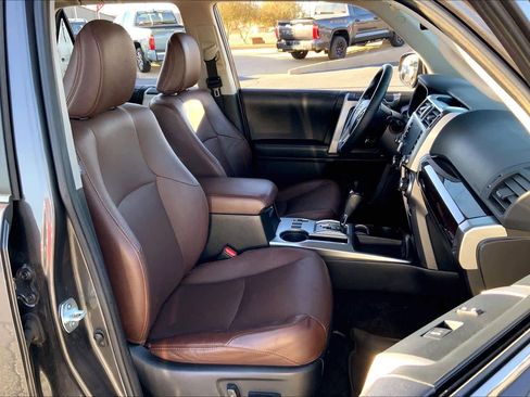 Used 2021 Toyota 4Runner Limited image 9