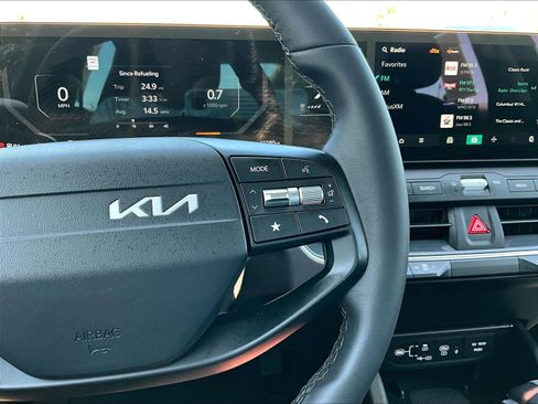Used 2025 Kia K4 EX FWD image 12