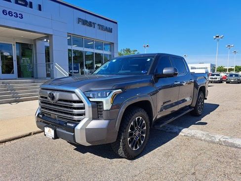 Used 2024 Toyota Tundra Limited AWD/4WD image 2