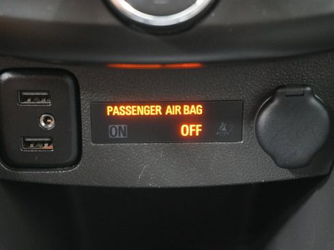 Used 2022 Chevrolet Trax LS w/ Tint and Cruise Package image 18