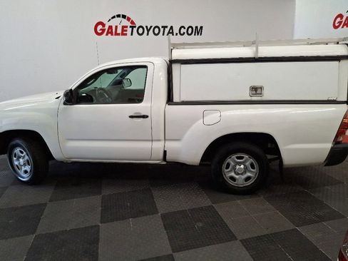 Used 2014 Toyota Tacoma 2WD Regular Cab image 9