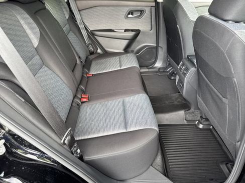 Used 2023 Nissan Rogue SV AWD/4WD image 23