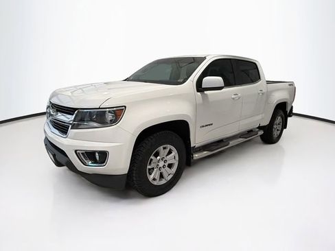 Used 2020 Chevrolet Colorado LT w/ LT Convenience Package image 3