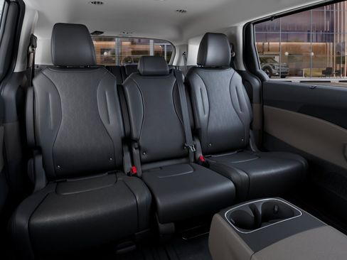 New 2026 Kia Carnival EX FWD image 16