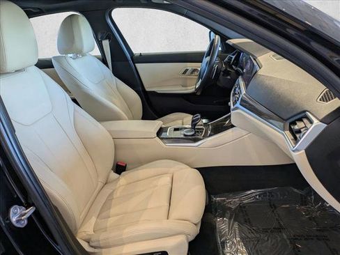 Used 2020 BMW 330i Sedan w/ Convenience Package RWD image 22