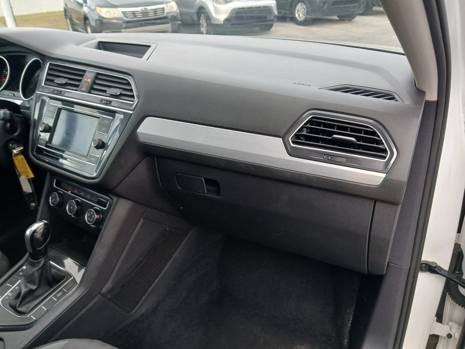 Used 2021 Volkswagen Tiguan S FWD image 29