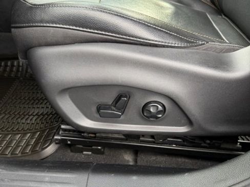 Used 2020 Jeep Compass Limited image 17