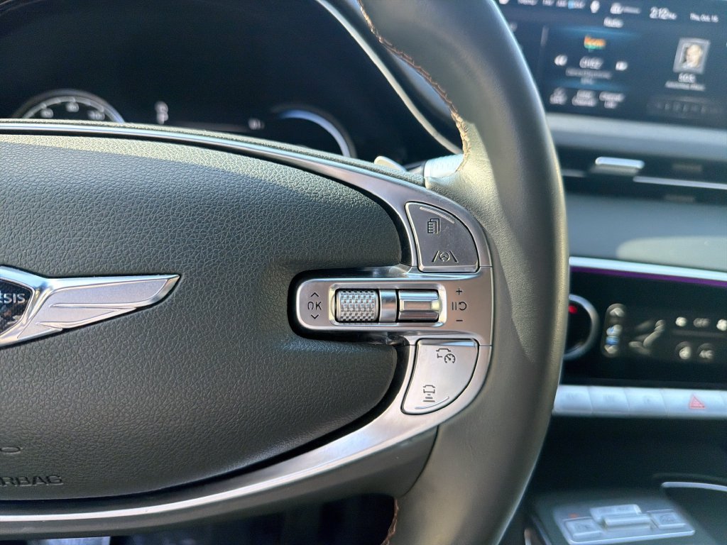 Used 2023 Genesis GV70 2.5T w/ Advanced Package AWD/4WD image 15