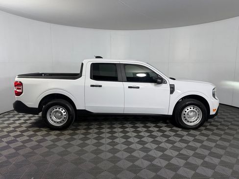 Used 2025 Ford Maverick XLT w/ Equipment Group 302A AWD/4WD image 6