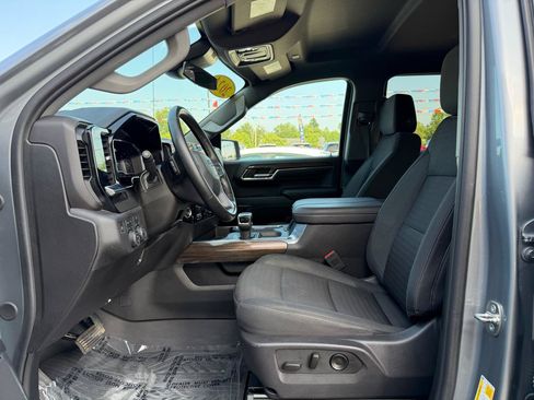 Used 2024 Chevrolet Silverado 1500 RST AWD/4WD image 14