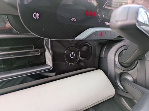 Used 2024 Porsche Taycan image 16