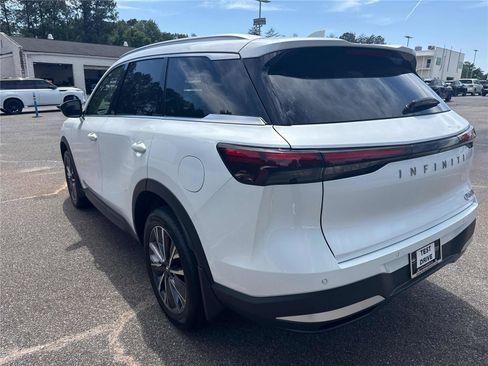New 2027 INFINITI QX60 Luxe FWD image 8