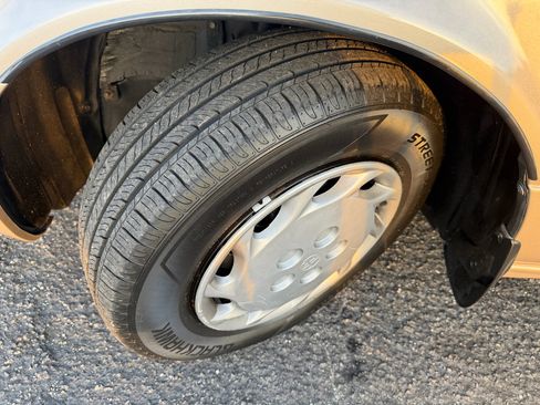 Used 1997 Toyota Camry LE image 20