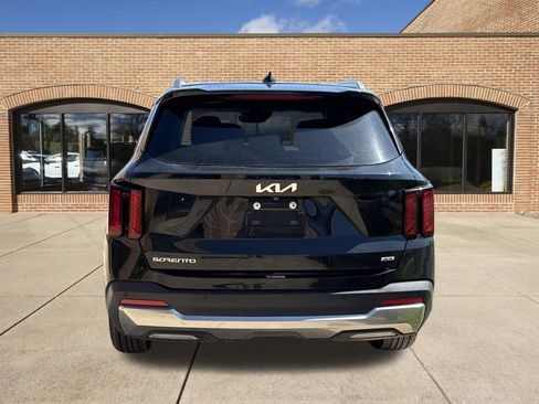 Used 2024 Kia Sorento S AWD/4WD image 7