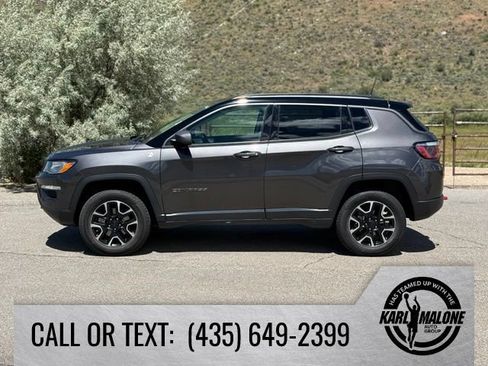 Used 2020 Jeep Compass Trailhawk w/ Cold Weather Group AWD/4WD image 2