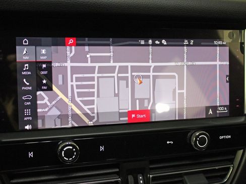 Certified 2026 Porsche Macan S image 27