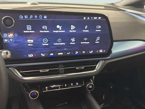 Used 2025 Chevrolet Equinox EV LT w/ Convenience Package FWD image 7