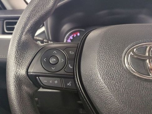 Used 2024 Toyota RAV4 XLE AWD/4WD image 30