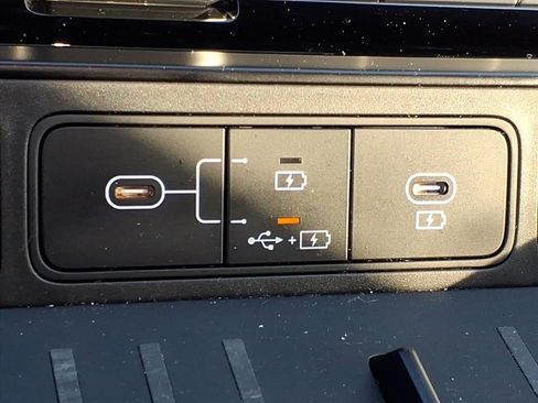 Used 2024 Hyundai Santa Fe Calligraphy image 21