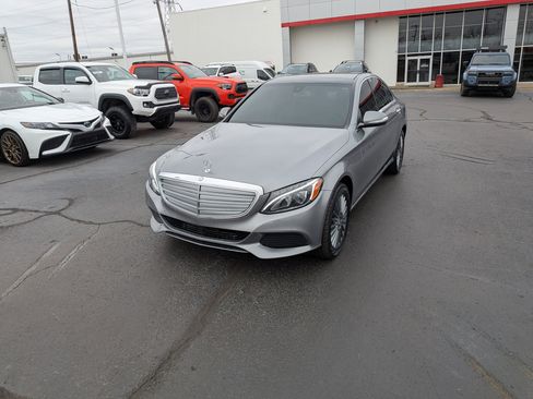 Used 2015 Mercedes-Benz C 300 C 300 image 4