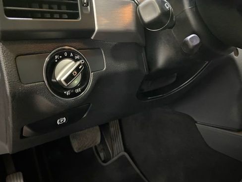 Used 2010 Mercedes-Benz GLK 350 4MATIC image 15