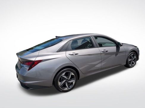 Certified 2023 Hyundai Elantra SEL w/ Convenience Package FWD image 7