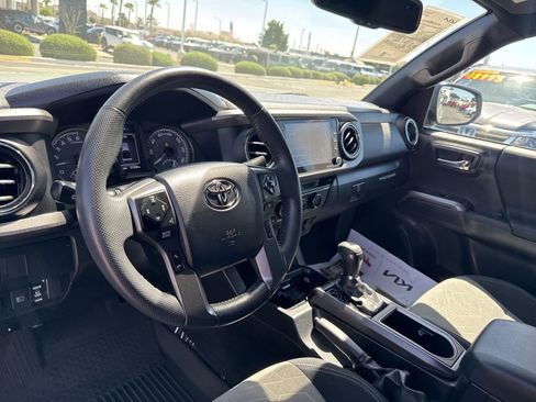 Used 2023 Toyota Tacoma TRD Off-Road AWD/4WD image 10