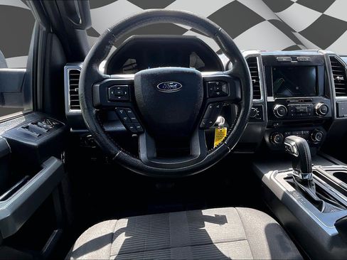Used 2016 Ford F150 XLT w/ Equipment Group 302A Luxury AWD/4WD image 5