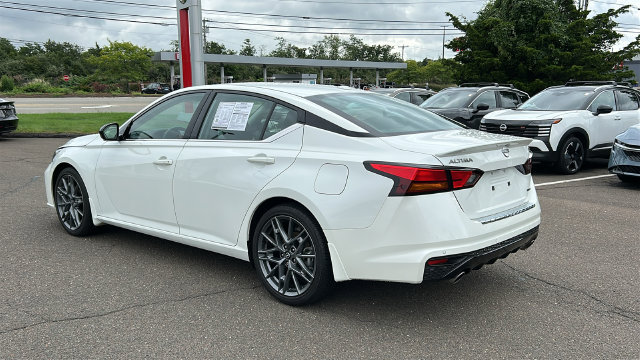 Certified 2023 Nissan Altima 2.0 SR FWD image 6