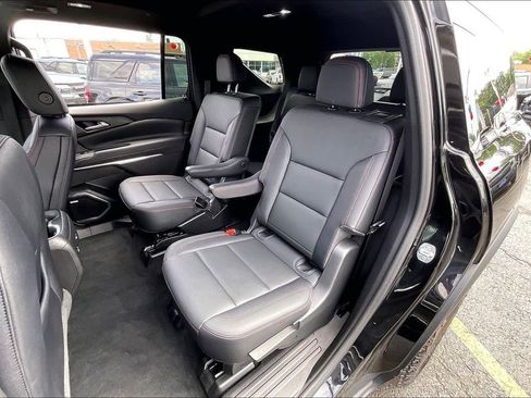 Used 2025 Chevrolet Traverse Z71 w/ Enhanced Driving Package AWD/4WD image 25