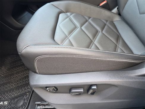 New 2026 Volkswagen Atlas SE image 16