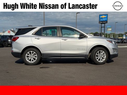 Used 2020 Chevrolet Equinox LS FWD image 6