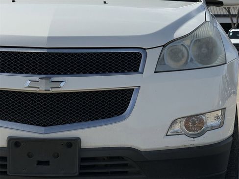 Used 2011 Chevrolet Traverse LT w/ Personal Connectivity Package image 8