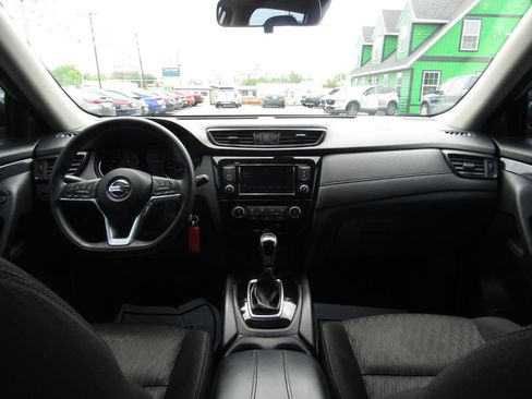 Used 2019 Nissan Rogue S AWD/4WD image 13