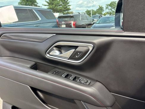 Used 2023 Chevrolet Suburban RST w/ Sport Performance Package AWD/4WD image 23